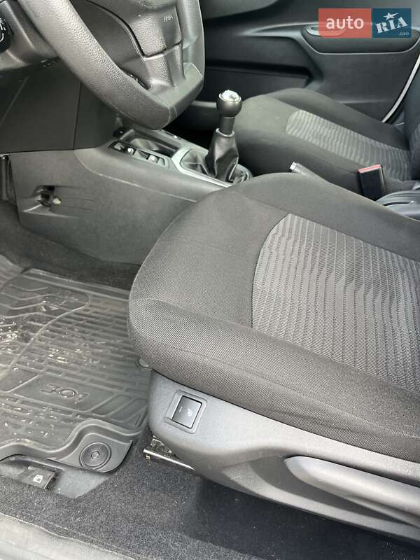 Седан Peugeot 301 2020 в Києві