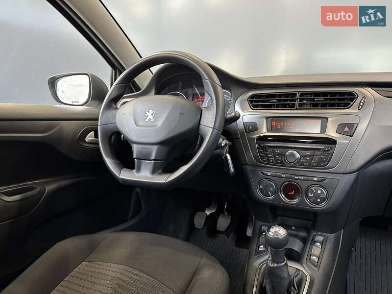 Седан Peugeot 301 2020 в Києві