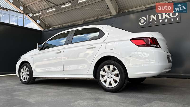 Седан Peugeot 301 2020 в Києві