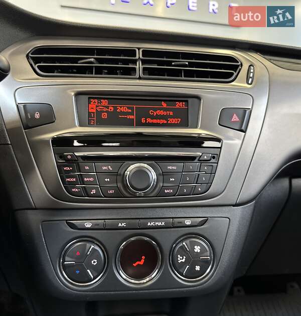 Седан Peugeot 301 2020 в Києві