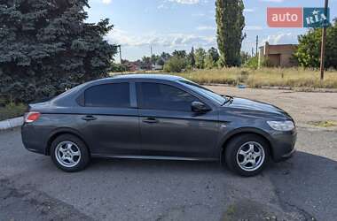 Седан Peugeot 301 2013 в Лубнах
