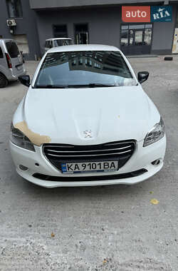 Седан Peugeot 301 2013 в Киеве