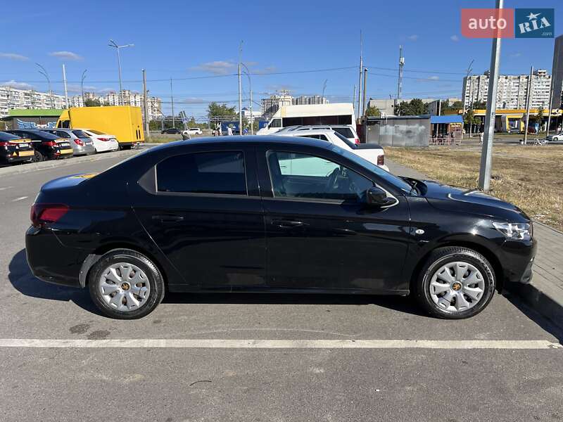 Седан Peugeot 301 2019 в Києві