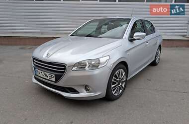 Седан Peugeot 301 2013 в Харкові
