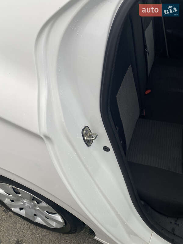 Седан Peugeot 301 2018 в Киеве фото 13 Седан Peugeot 301 2018 в Киеве