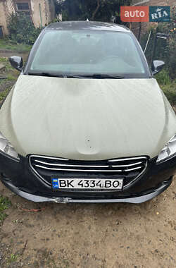 Седан Peugeot 301 2015 в Ровно