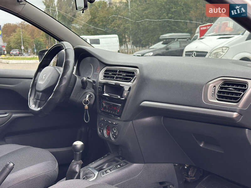 Седан Peugeot 301 2013 в Киеве