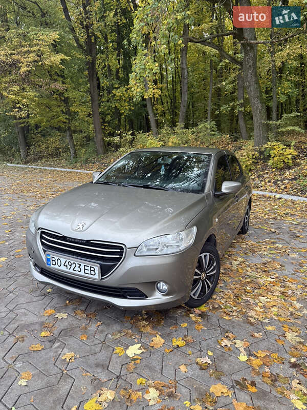Седан Peugeot 301 2013 в Тернополе