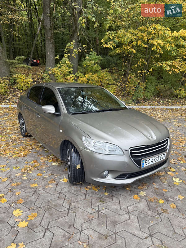 Седан Peugeot 301 2013 в Тернополе