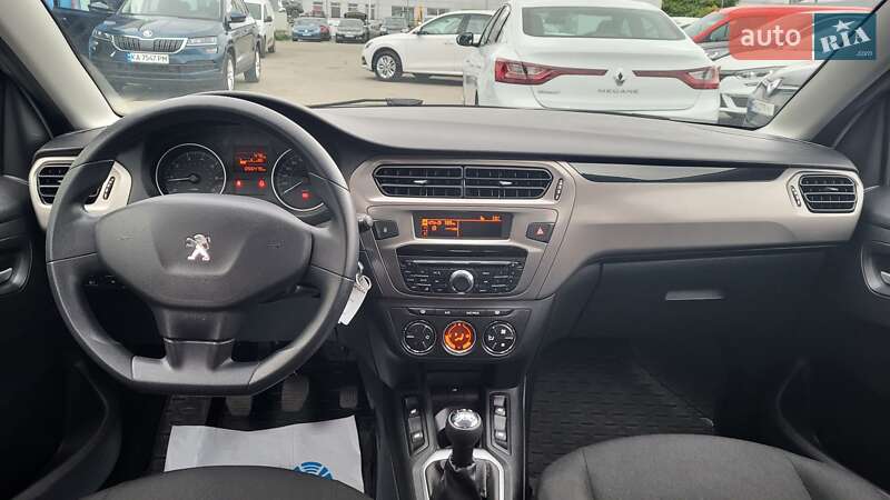 Седан Peugeot 301 2021 в Киеве