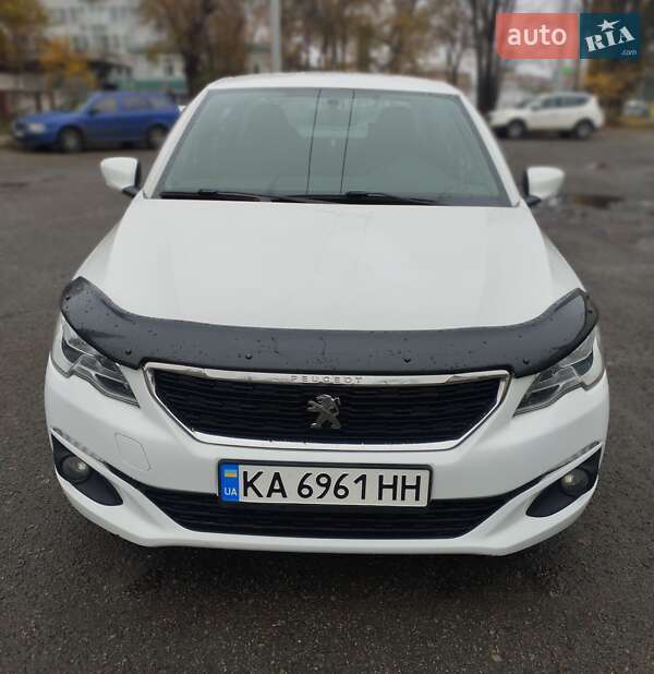 Седан Peugeot 301 2021 в Киеве