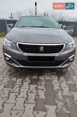 Седан Peugeot 301 2019 в Виноградове