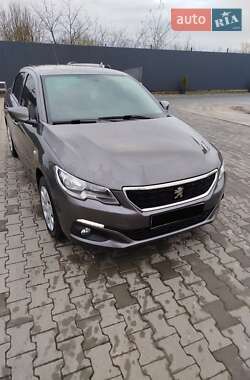 Седан Peugeot 301 2019 в Виноградові