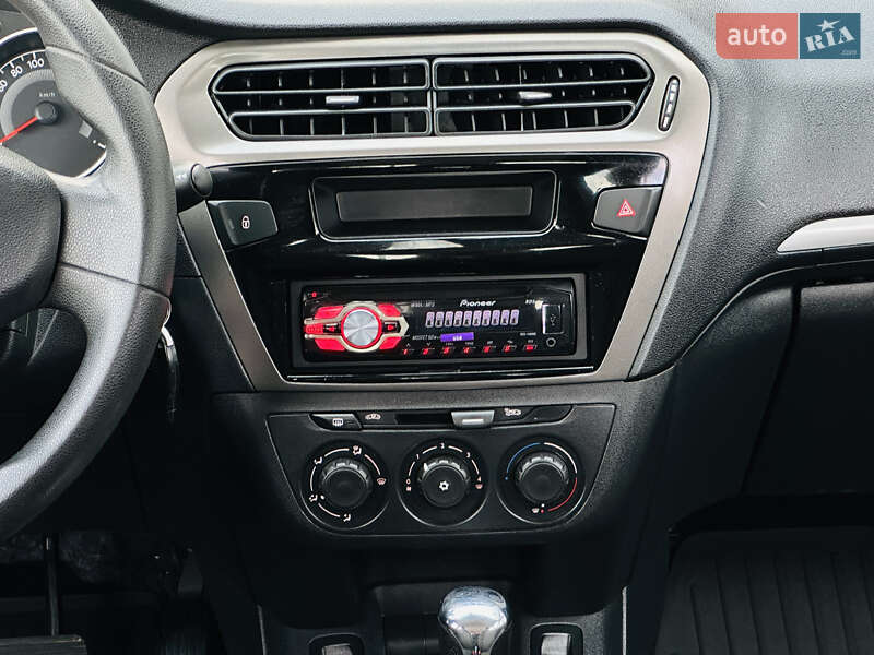 Седан Peugeot 301 2013 в Харькове