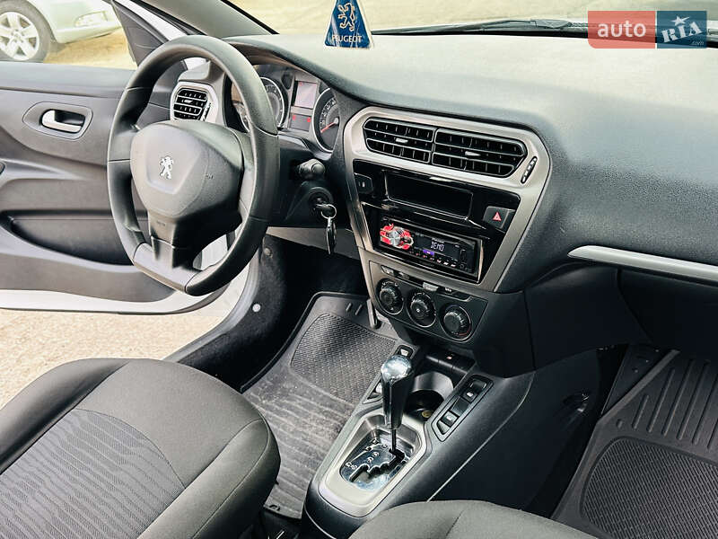 Седан Peugeot 301 2013 в Харькове