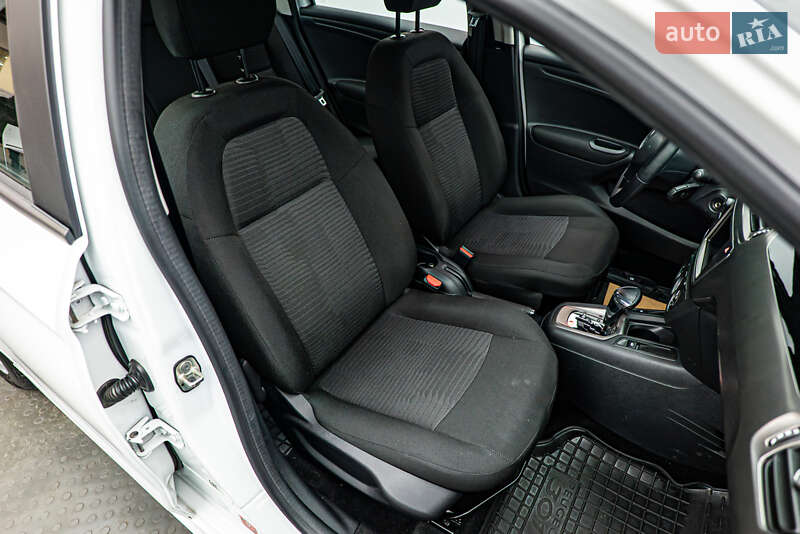 Седан Peugeot 301 2023 в Киеве