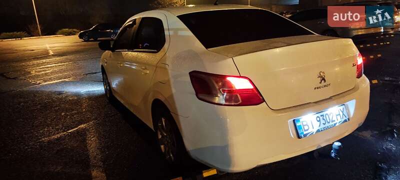 Седан Peugeot 301 2013 в Горішніх Плавнях