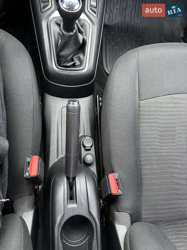 Седан Peugeot 301 2018 в Кременчуці