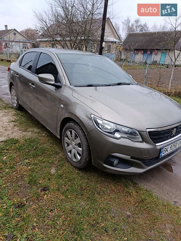 Peugeot 301 2017