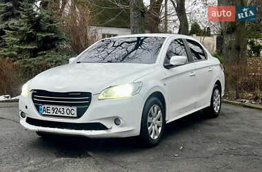 Седан Peugeot 301 2016 в Киеве