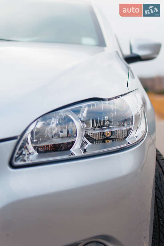 Седан Peugeot 301 2013 в Дніпрі