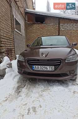 Седан Peugeot 301 2013 в Киеве