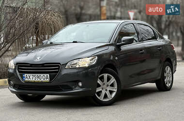 Седан Peugeot 301 2012 в Днепре