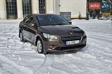 Седан Peugeot 301 2015 в Киеве