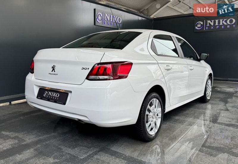 Седан Peugeot 301 2023 в Киеве