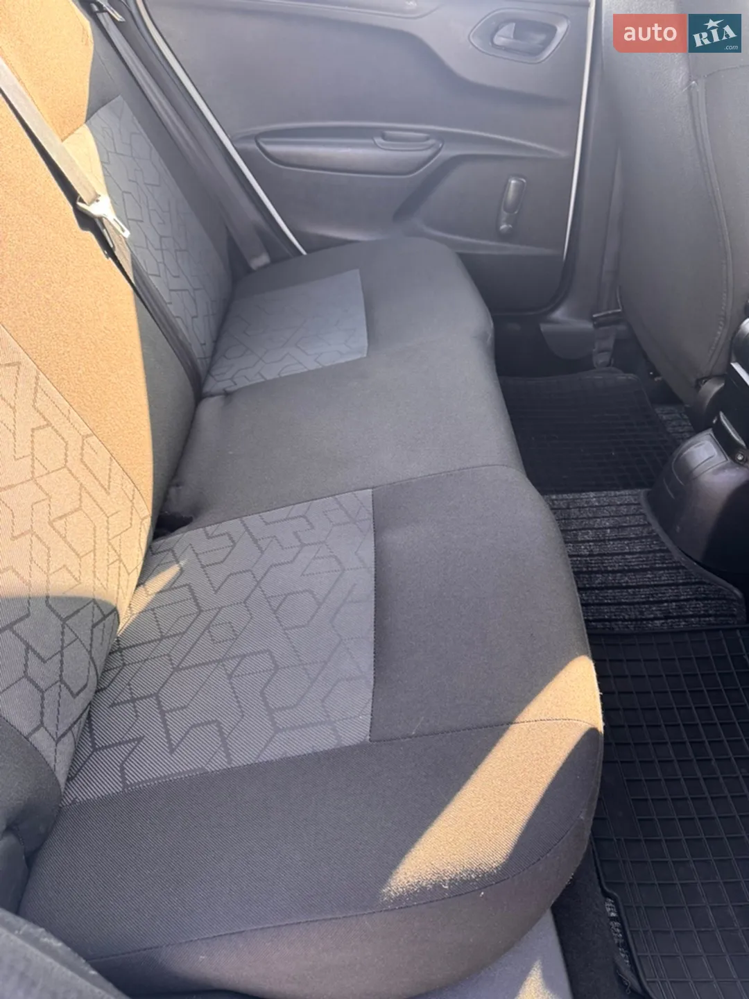 2013 Peugeot 301 - мініатюра 16