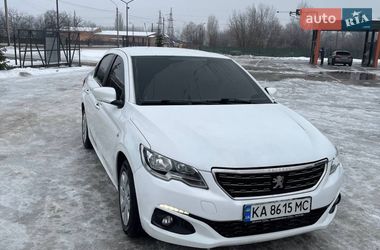 Седан Peugeot 301 2017 в Києві