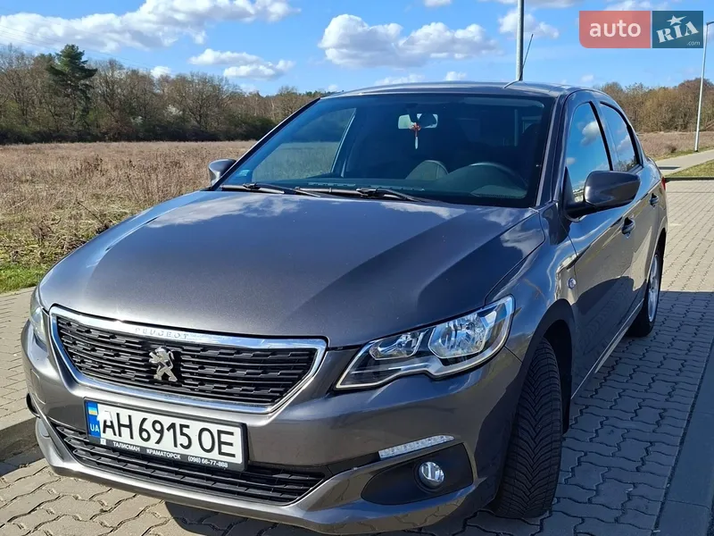 Peugeot 301