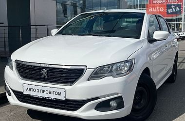 Седан Peugeot 301 2021 в Киеве