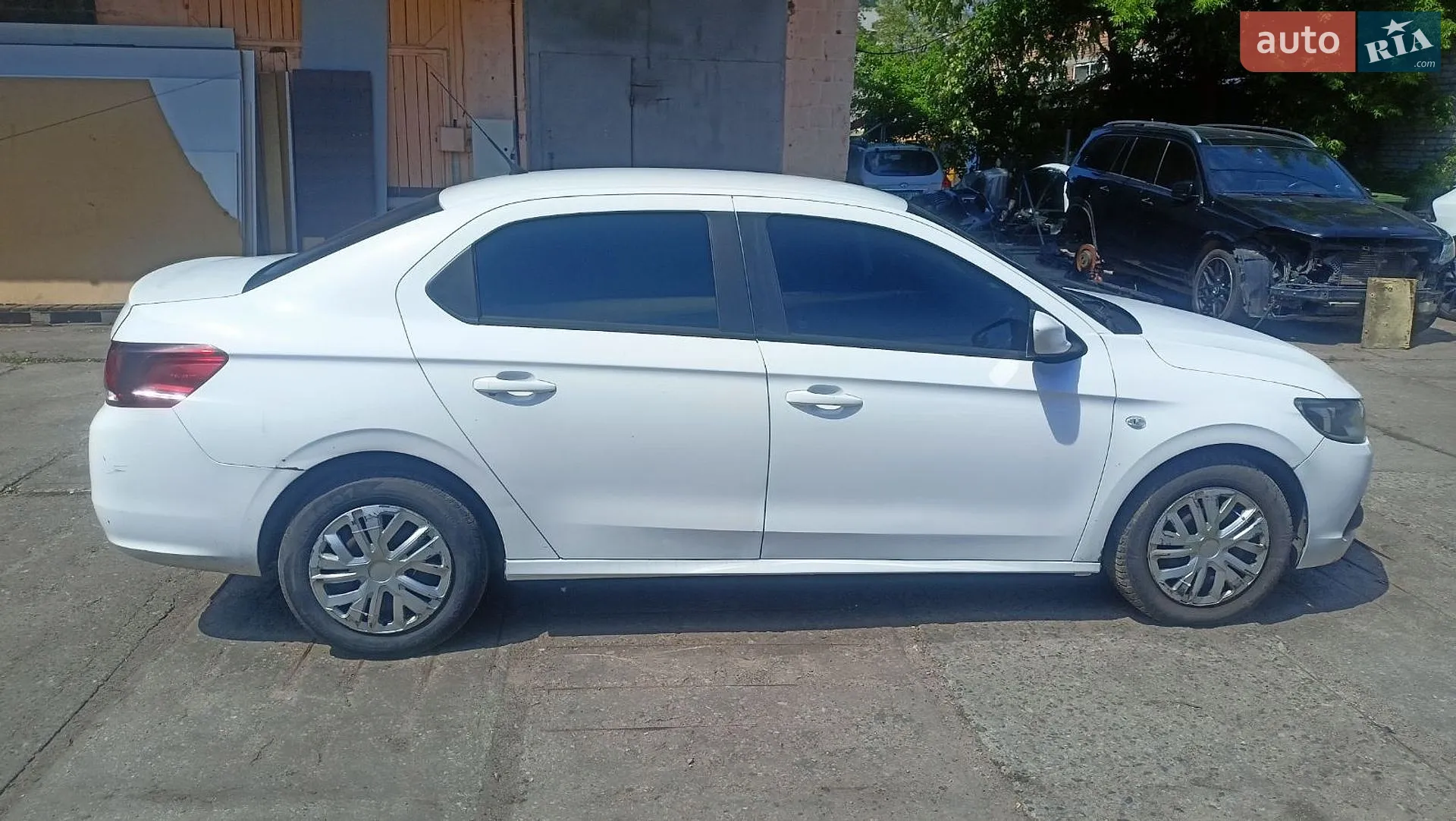 Peugeot 301 2017