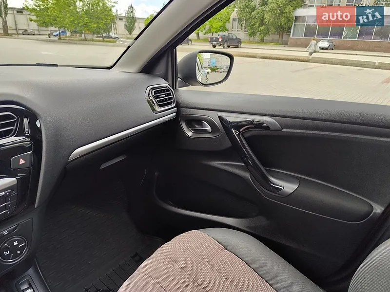 Peugeot 301 2013 VIN VF3DD9HJCDJ834033 фото оголошення 8 з 52