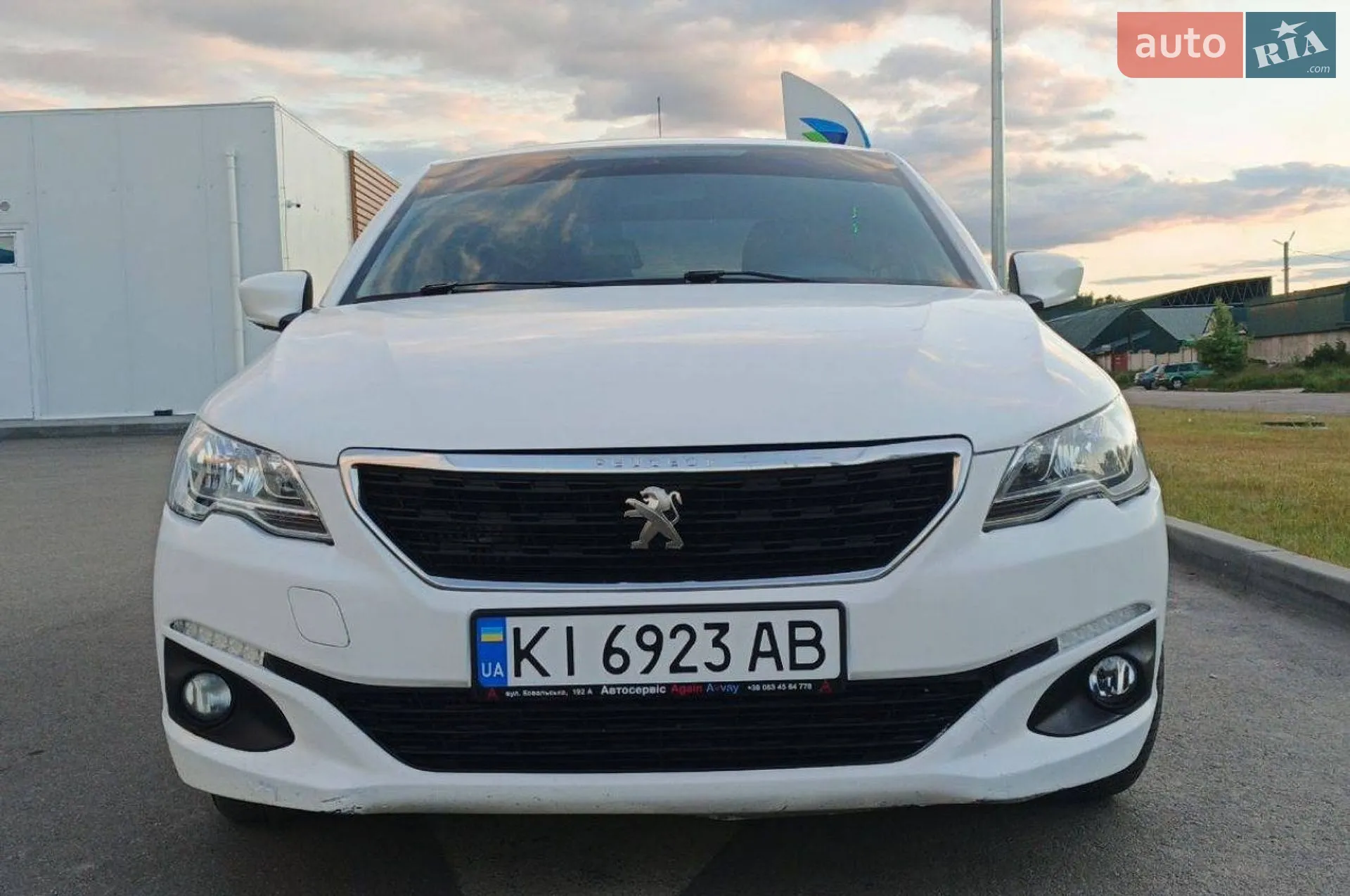 2017 Peugeot 301 - мініатюра 2
