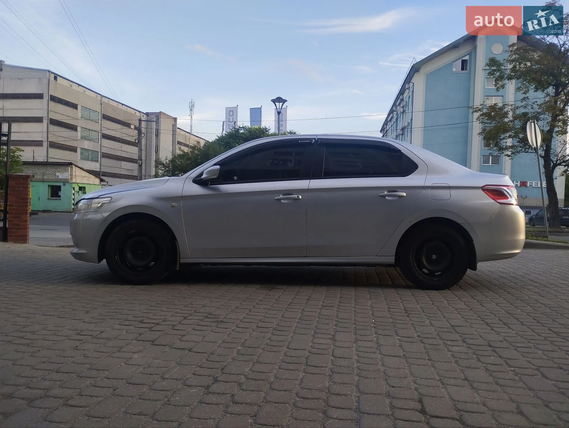 2013 Peugeot 301 - мініатюра 11
