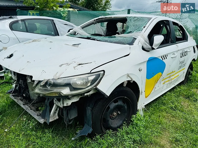Peugeot 301 2019