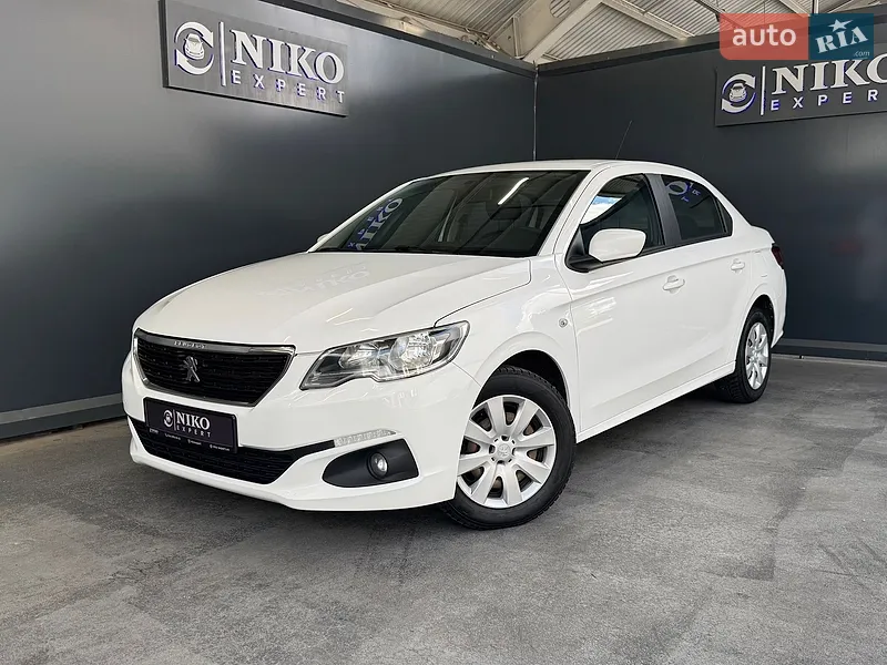 Peugeot 301
