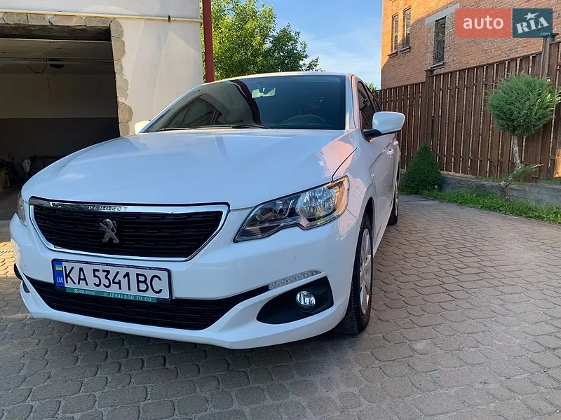 Peugeot 301
