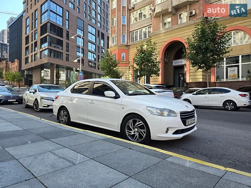 Peugeot 301