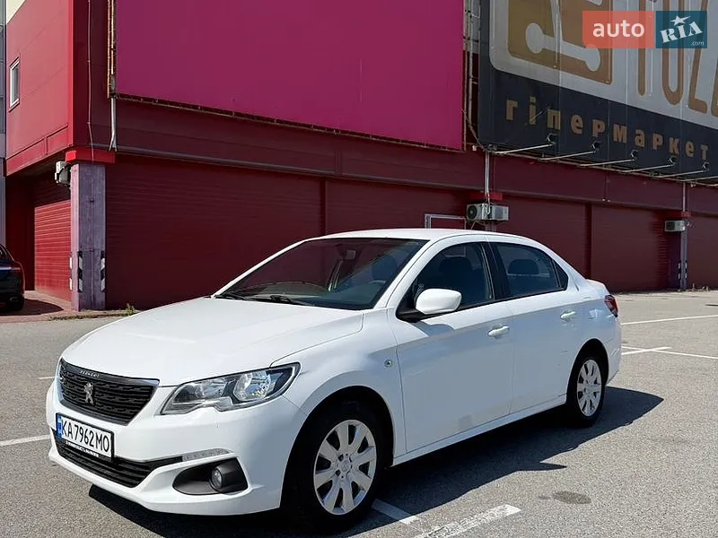 Peugeot 301