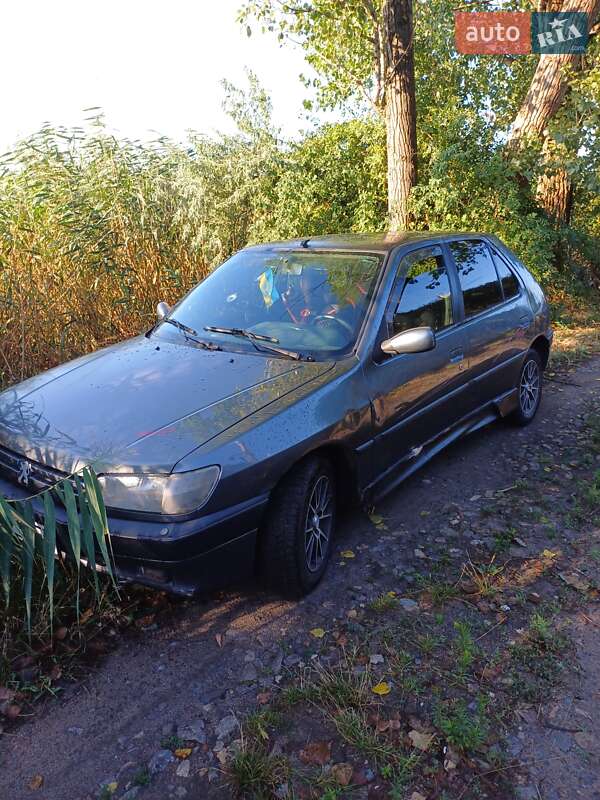 Хэтчбек Peugeot 306 1993 в Александрие