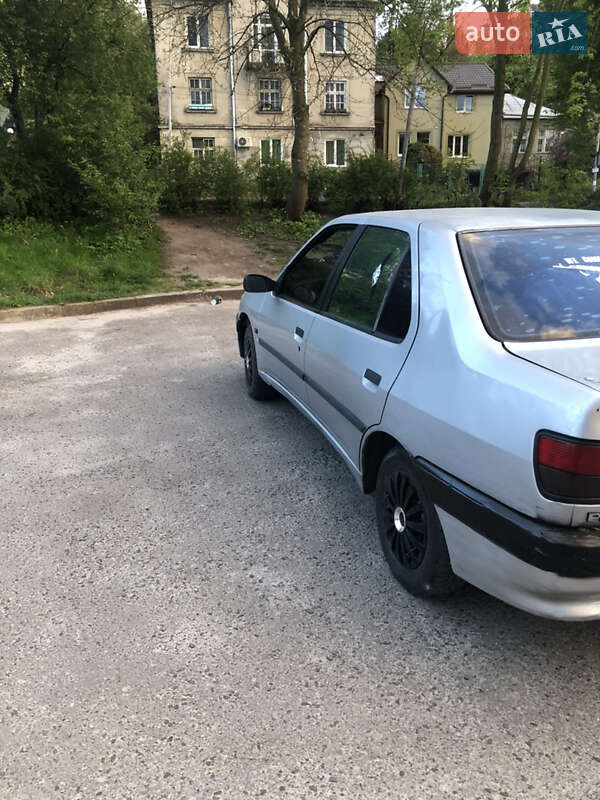 Седан Peugeot 306 1995 в Львові