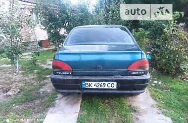 Седан Peugeot 306 1995 в Млиніві