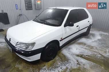 Хетчбек Peugeot 306 1994 в Шполі