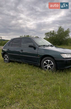 Хетчбек Peugeot 306 1997 в 
