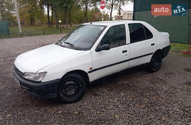 Седан Peugeot 306 1995 в  фото 5 Седан Peugeot 306 1995 в
