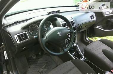 Универсал Peugeot 307 2002 в Хотине