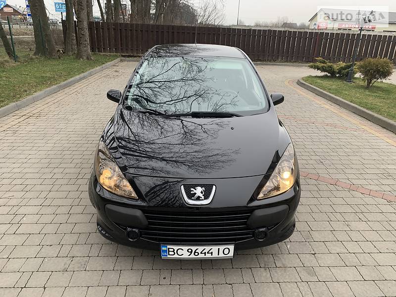 Хетчбек Peugeot 307 2007 в Стрию
